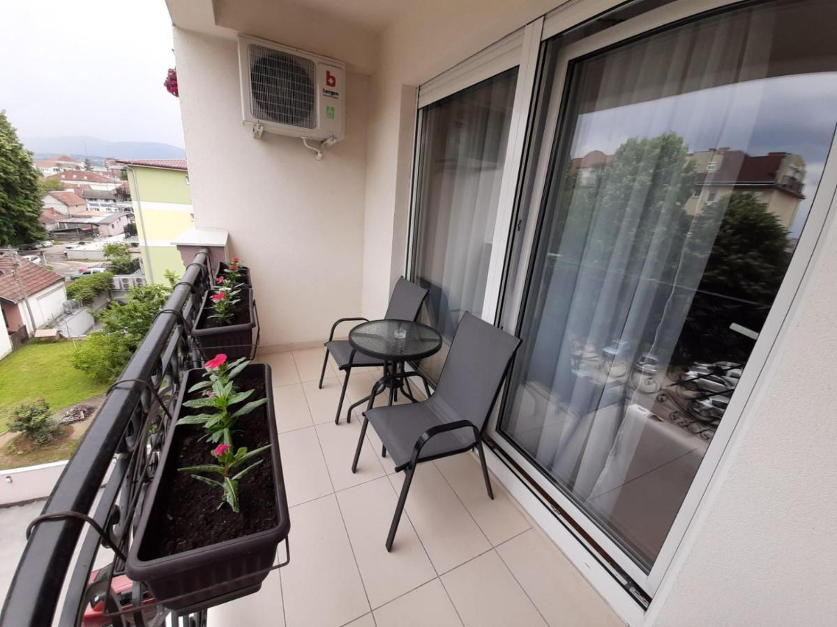 San Apartment Cacak Luaran gambar